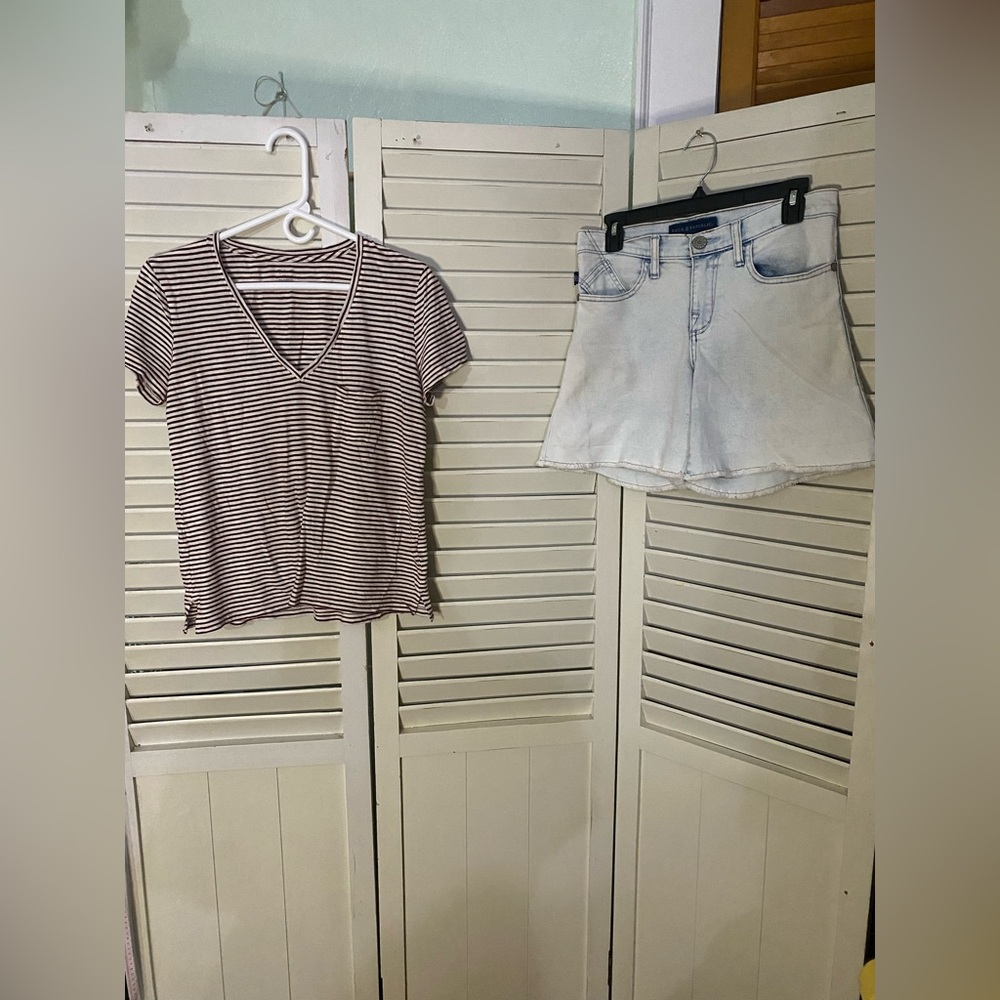 Two piece outfit including Rock & Republic Jean shorts and Madewell v neck tee